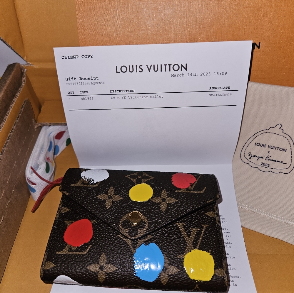 Louis Vuitton kusama portefeuil victorine wallet